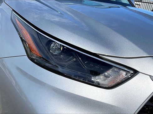 Used 2023 Toyota Highlander LE w/ Protection Package #3 (TMS) image 27