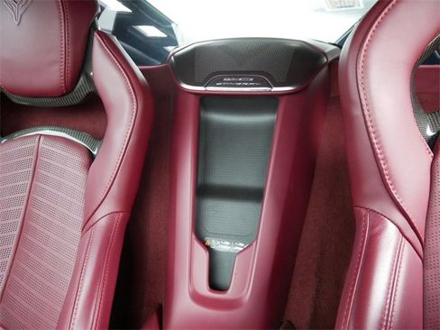 Used 2021 Chevrolet Corvette Stingray Premium Cpe w/ Z51 Performance Package image 34