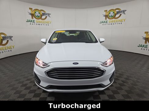 Used 2020 Ford Fusion SE image 2
