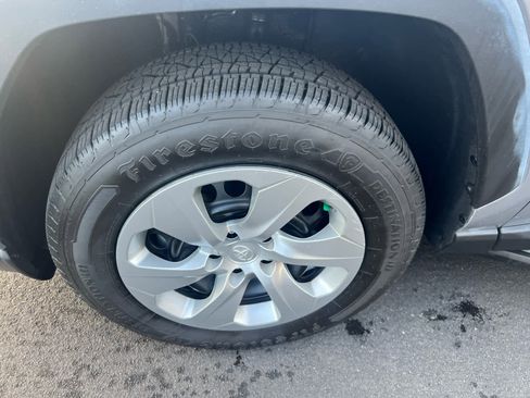 Used 2022 Toyota RAV4 LE image 6