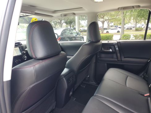 Certified 2024 Toyota 4Runner TRD Off-Road Premium w/ Off Road Premium Plus Package AWD/4WD image 12