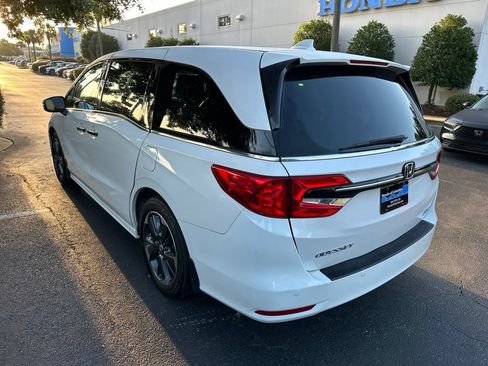Certified 2023 Honda Odyssey Elite image 5