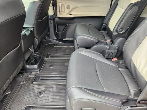 New 2026 Toyota Sienna Limited image 18