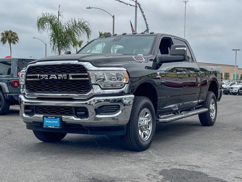 New 2024 RAM 2500 Tradesman w/ Chrome Appearance Group image 2