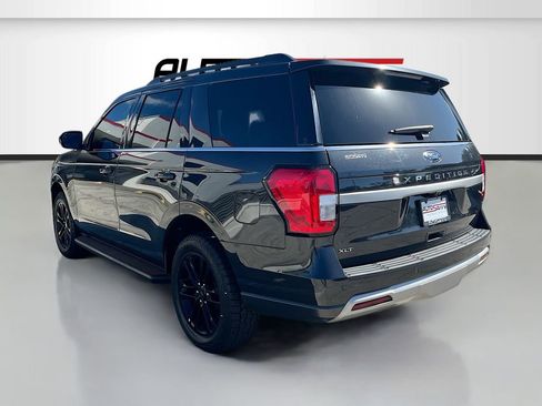 Used 2024 Ford Expedition XLT RWD image 5