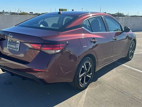 Used 2025 Nissan Sentra SV image 12