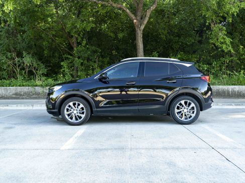 Used 2023 Buick Encore GX Essence w/ Experience Buick Package FWD image 6