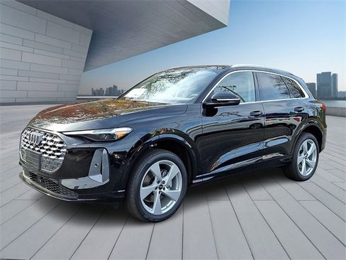 New 2025 Audi Q5 2.0T Premium Plus image 2