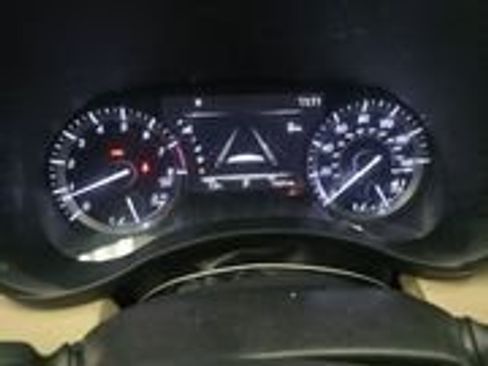 Used 2021 Toyota Highlander XLE image 10