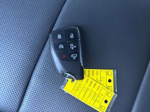Used 2025 GMC Hummer EV 2X AWD/4WD image 31