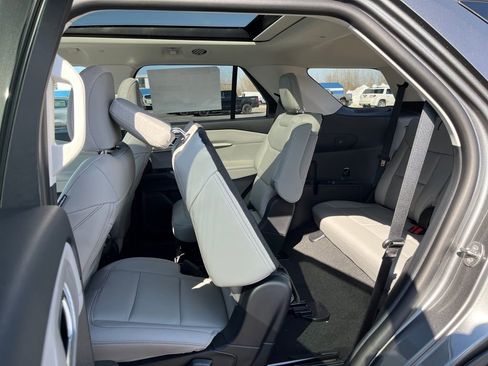 New 2026 Ford Explorer Active w/ Active Comfort Package AWD/4WD image 36