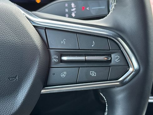 Used 2025 Chevrolet Equinox EV LT w/ Convenience Package image 37