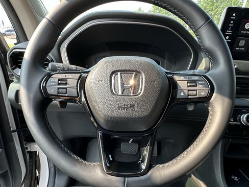 Used 2026 Honda Pilot EX-L image 6