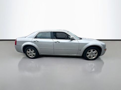 Used 2005 Chrysler 300 C w/ Protection Group II AWD/4WD image 5