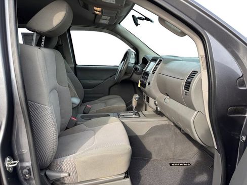 Used 2019 Nissan Frontier SV image 22