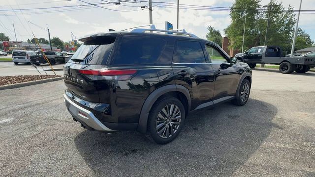 Used 2023 Nissan Pathfinder SL w/ SL Premium Package AWD/4WD image 8