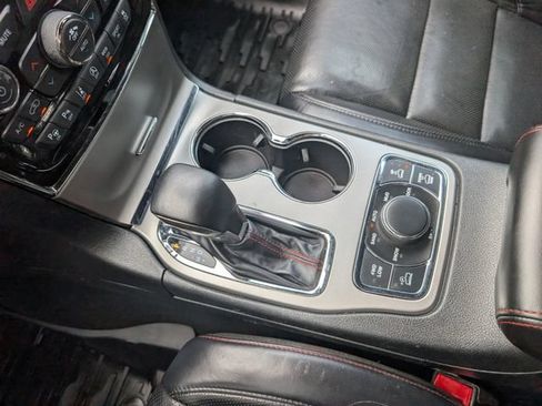 Used 2020 Jeep Grand Cherokee Trailhawk w/ Trailhawk Luxury Group AWD/4WD image 17