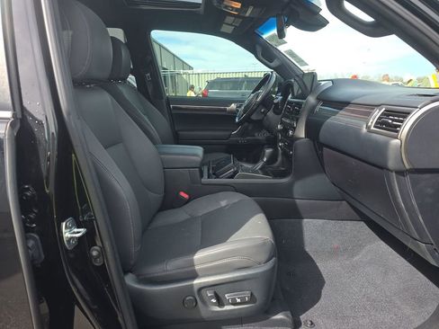 Used 2023 Lexus GX 460 Premium w/ Premium Package image 15