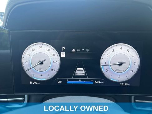 Used 2025 Hyundai Elantra SEL FWD image 6