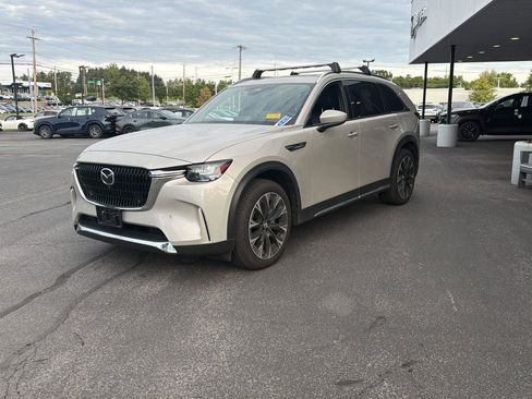 Used 2025 MAZDA CX-90 Plug-In Hybrid w/ Premium Plus AWD/4WD image 3