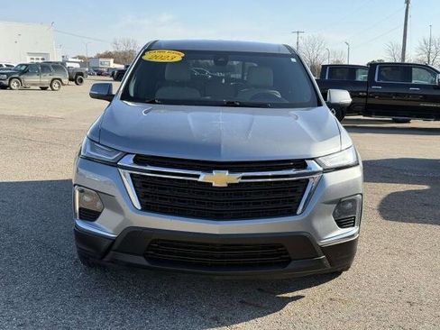 Used 2023 Chevrolet Traverse LS w/ Safety Package image 3