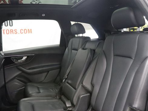 Used 2018 Audi Q7 3.0T Premium Plus AWD/4WD image 18