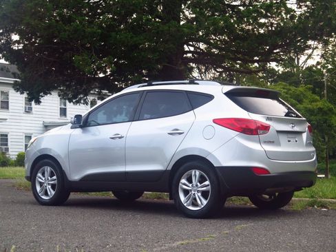 Used 2013 Hyundai Tucson GLS AWD/4WD image 3