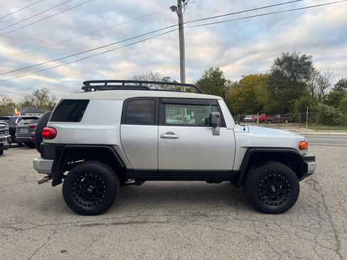 Used 2008 Toyota FJ Cruiser 4WD image 6