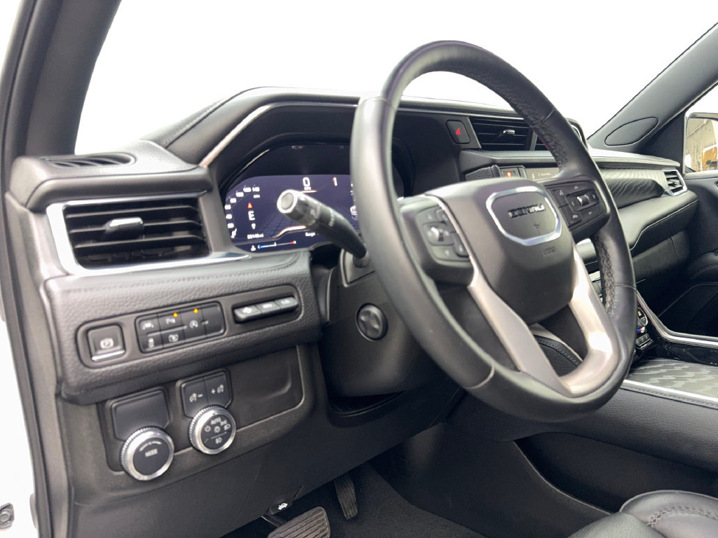 Used 2024 GMC Yukon Denali RWD image 59