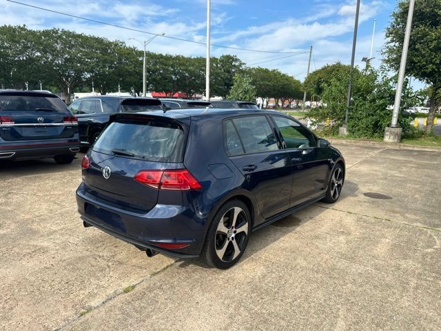 Used 2017 Volkswagen Golf 4-Door FWD image 5