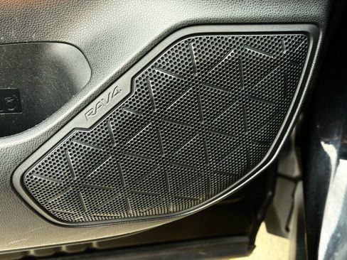 Used 2023 Toyota RAV4 LE image 22