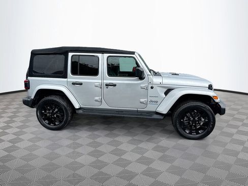 Used 2023 Jeep Wrangler Unlimited Sahara w/ Safety Group AWD/4WD image 5
