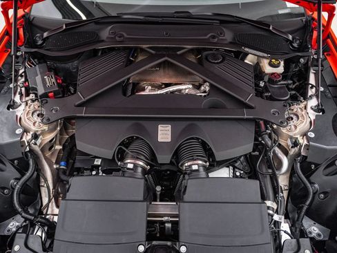 Used 2026 Aston Martin V8 Vantage Coupe RWD image 33