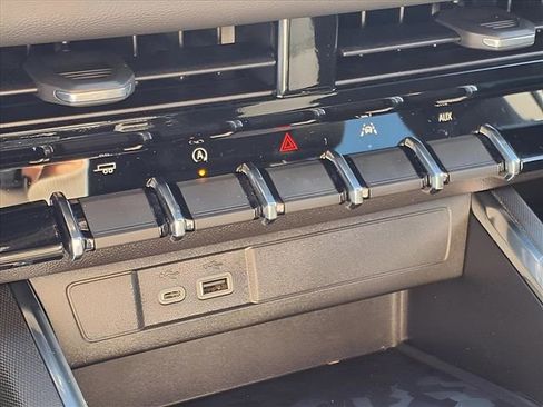 New 2026 GMC Canyon Elevation image 14