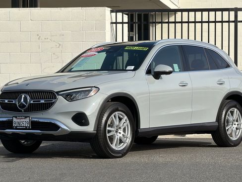 Certified 2025 Mercedes-Benz GLC 300 4MATIC image 8