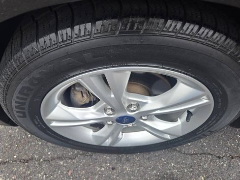 Used 2014 Ford Focus SE w/ SE Winter Package FWD image 26