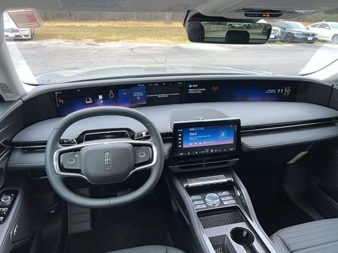 New 2026 Lincoln Nautilus Reserve w/ Jet Appearance Package image 14