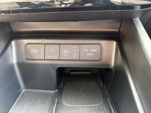 Certified 2025 Hyundai Tucson SEL FWD image 40