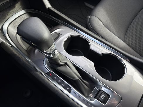 Used 2023 Chevrolet Malibu LT image 25