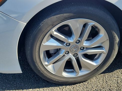 Used 2019 Honda Accord LX image 4