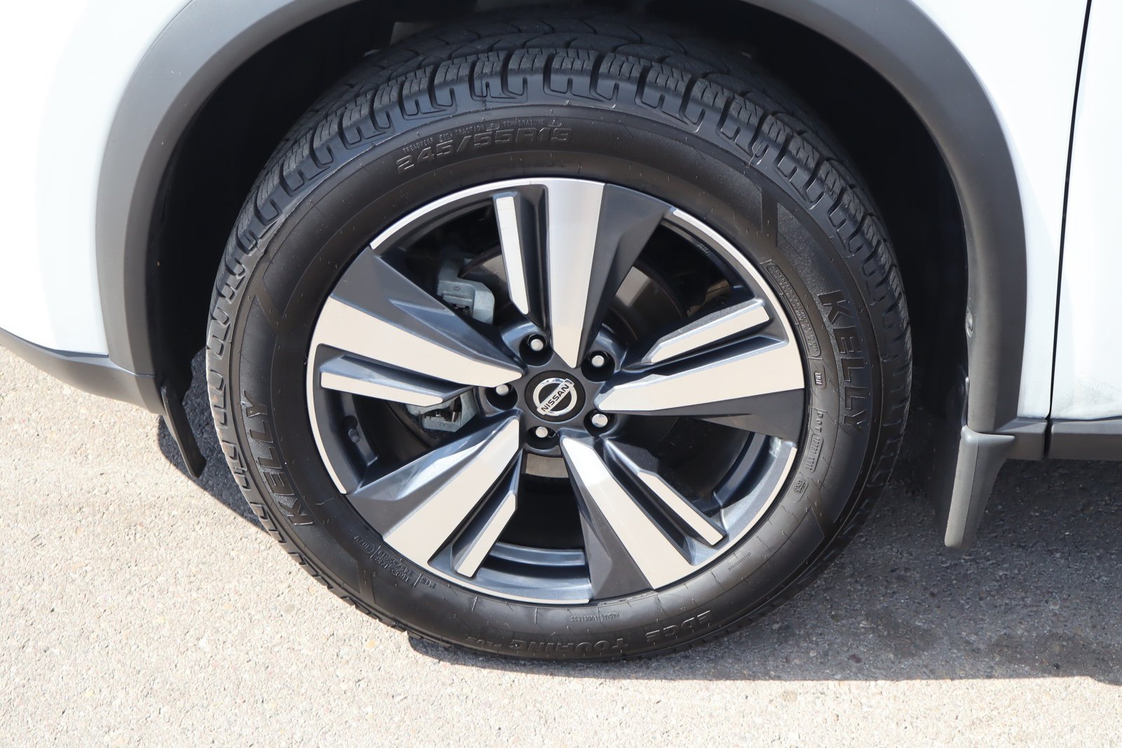 Used 2022 Nissan Rogue SL FWD image 14