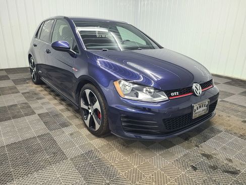 Used 2017 Volkswagen GTI S image 4