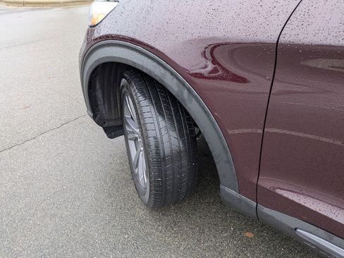 Certified 2022 Ford Explorer XLT w/ Equipment Group 202A image 42