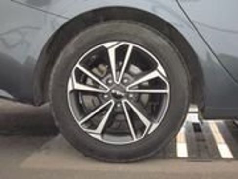 Used 2023 Kia Forte LXS image 11