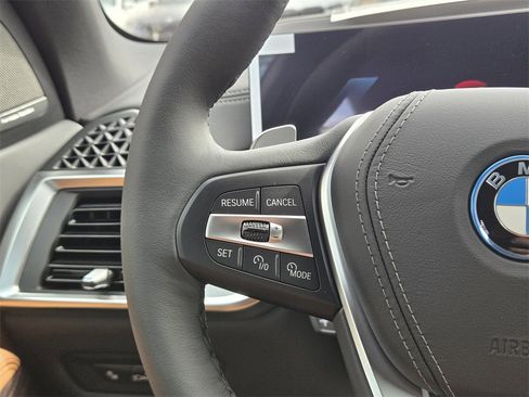 New 2026 BMW X5 xDrive50e w/ Premium Package image 30