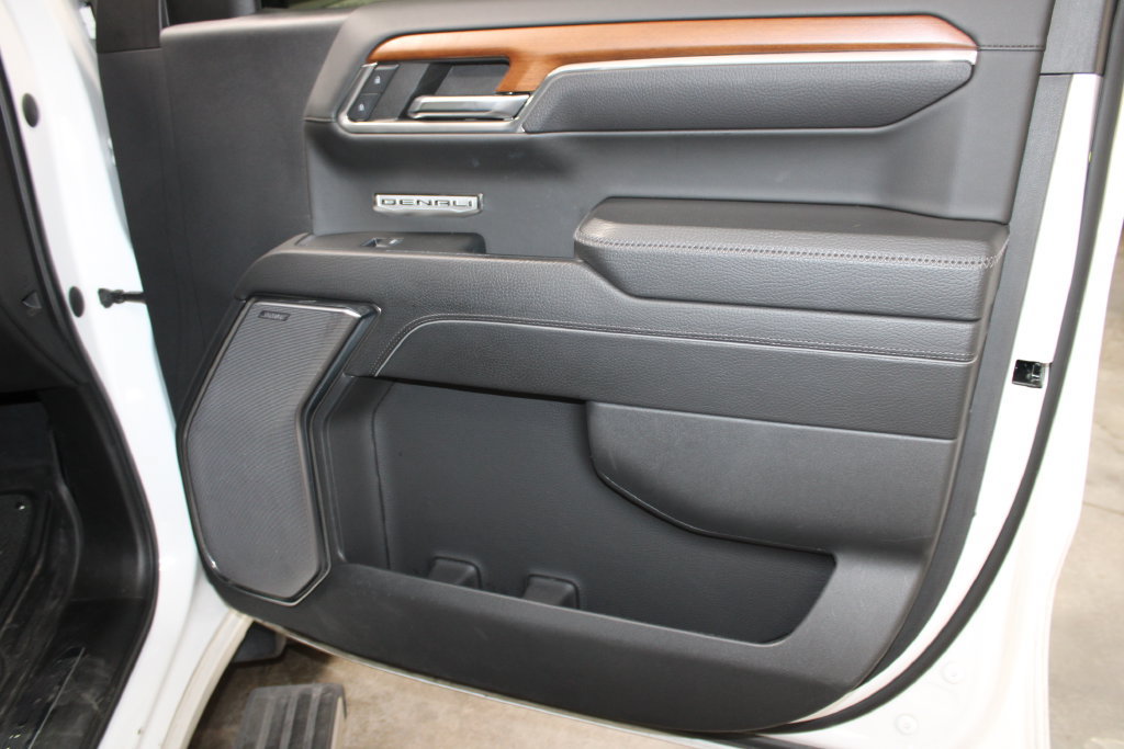 Used 2023 GMC Sierra 1500 Denali AWD/4WD image 30