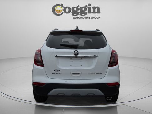 Used 2018 Buick Encore Essence FWD image 4