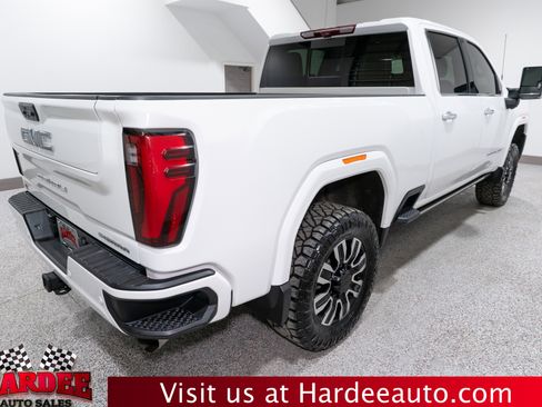 Used 2024 GMC Sierra 2500 Denali Ultimate image 5