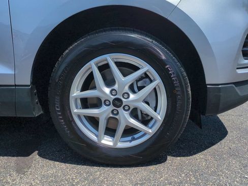 Certified 2024 Ford Edge SEL AWD/4WD image 13