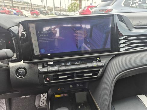 Used 2025 Toyota Camry SE w/ Multimedia Upgrade Package FWD image 12